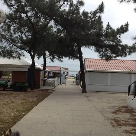 House - Island Holiday home