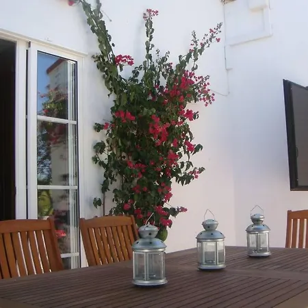 Nyaraló House - Island